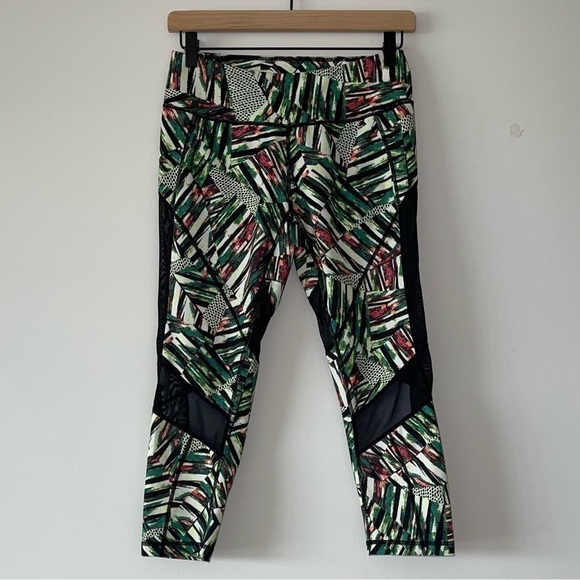 Zella Tropical Print leggings. Size small - Picture 2 of 15